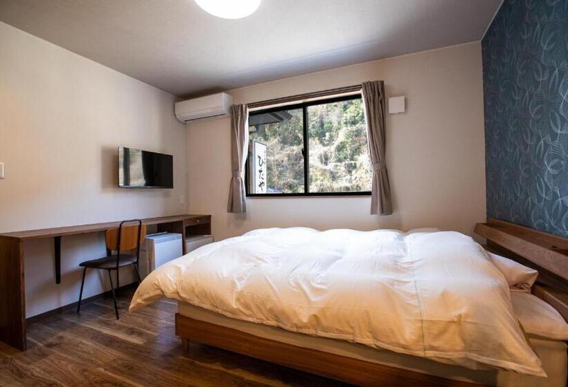 غرفة قياسية, Ryokan Hitaya