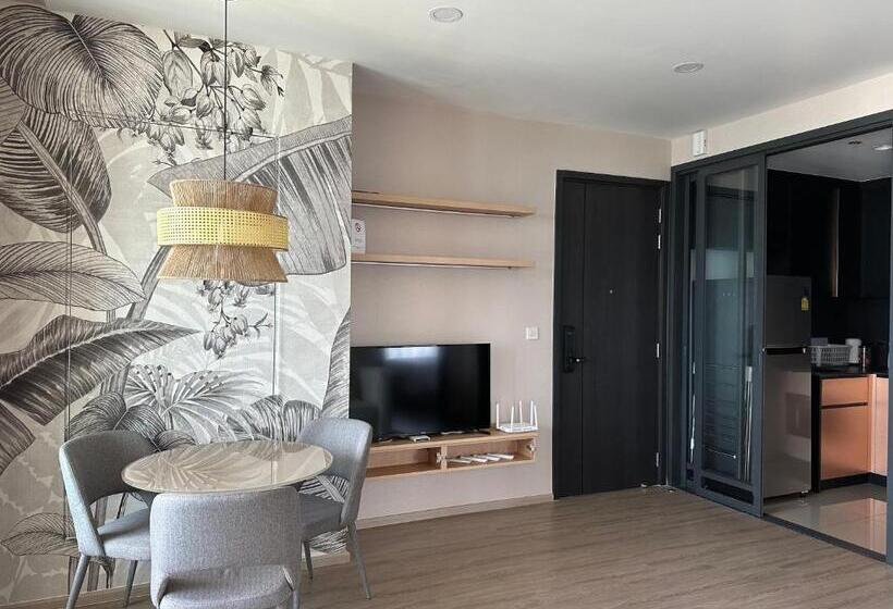 Номер Deluxe Вид на Море с Балконом, 503 Edge芭提雅25层正海景大二房二厅二卫, 沙滩+步行街+购物中心