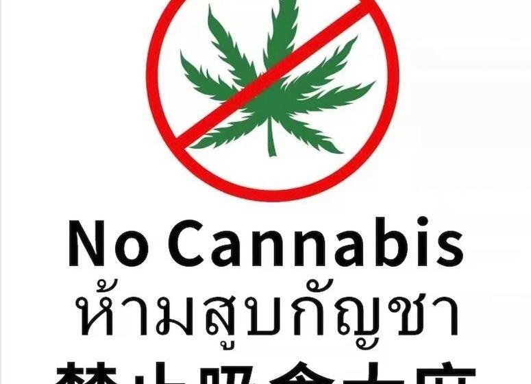 اتاق لوکس با بالکن و چشم‌انداز دریا, 503 Edge芭提雅25层正海景大二房二厅二卫, 沙滩+步行街+购物中心