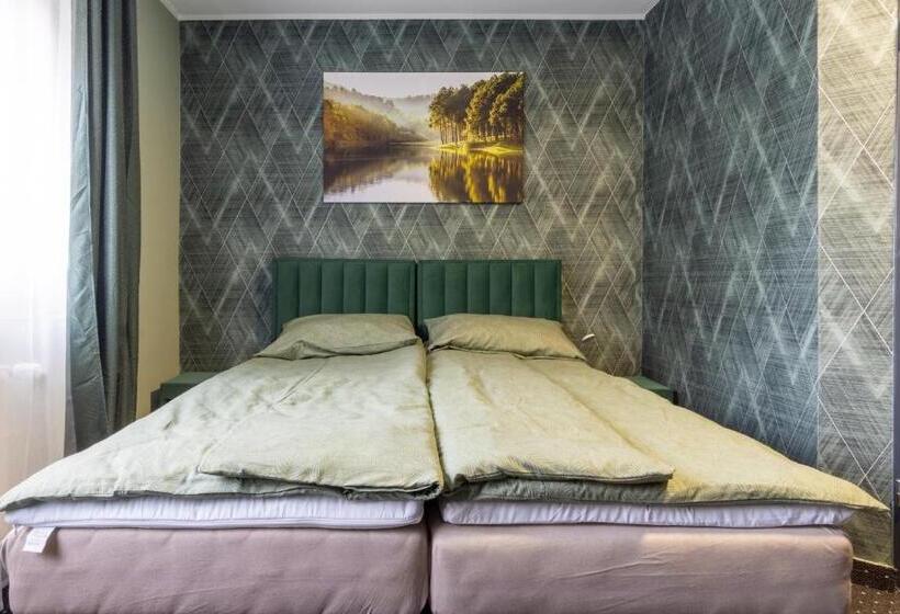 اتاق استاندارد, Bed And Breakfast 33