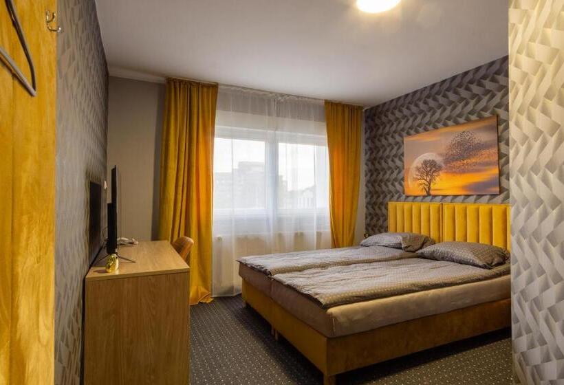 اتاق اکونومی, Bed And Breakfast 33