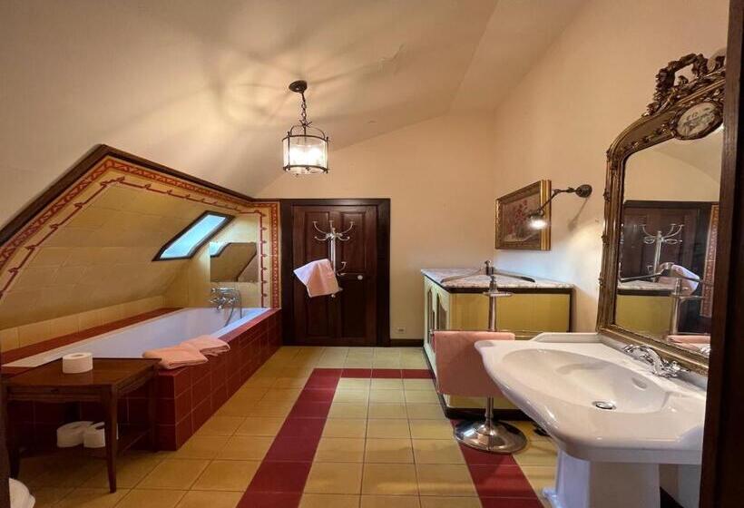 스위트, Château La Chevalerie   24h Du Mans