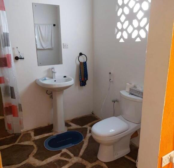 اتاق استاندارد, Judy’s Campsite