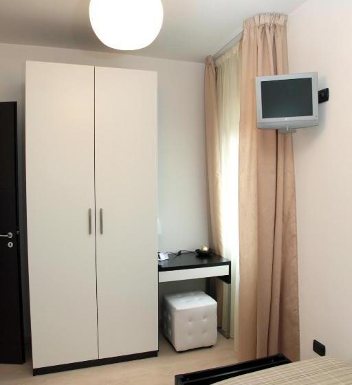 חדר סטנדרט, Room And Breakfast Luciana Sant Elia A Pianisi