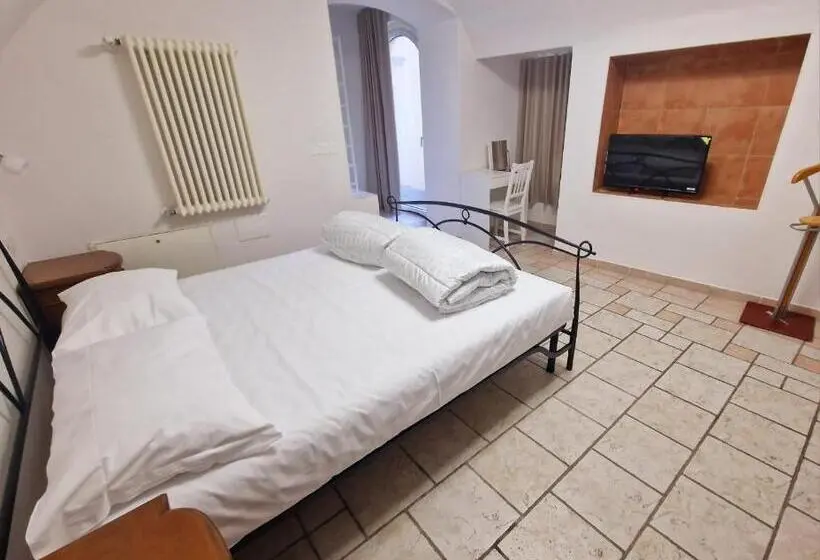 Pokój Czteroosobowy Standard, Sentieri Del Garda