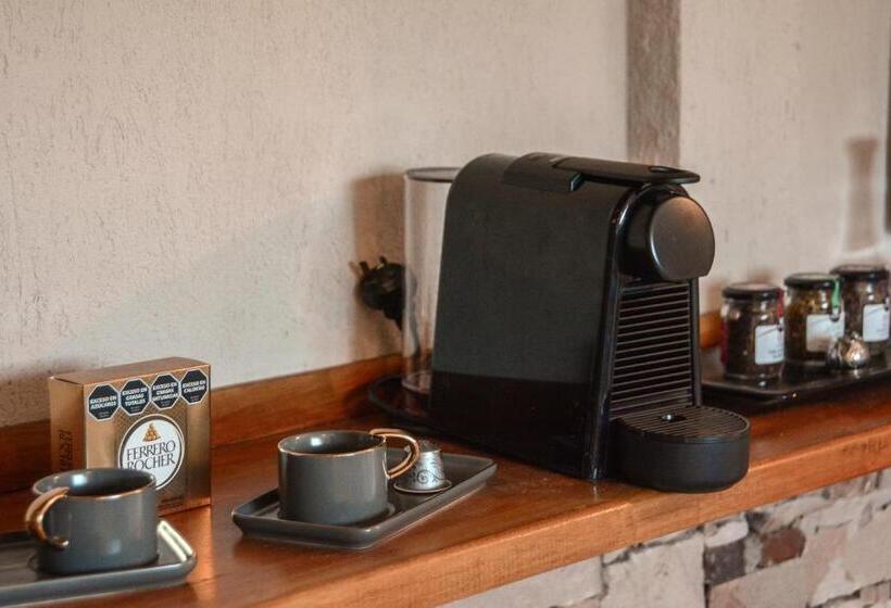 מיטת קינג בסוויטה, Agrelo Vines Lodge