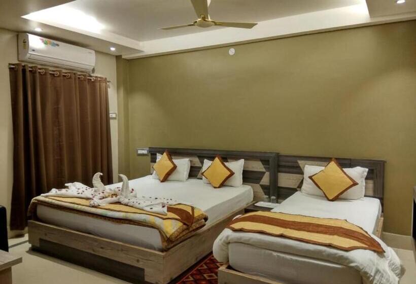 デラックストリプルルーム, Oishi Plaza