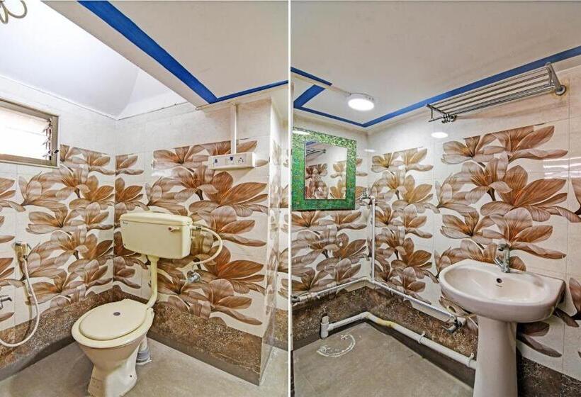 トリプルクラシックルーム, Oyo Sudharani Palace