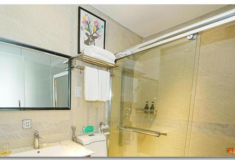 Suite, Pristine