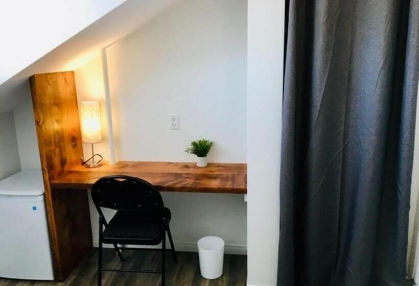 标准间, Auberge Chez Moi Chez Toi