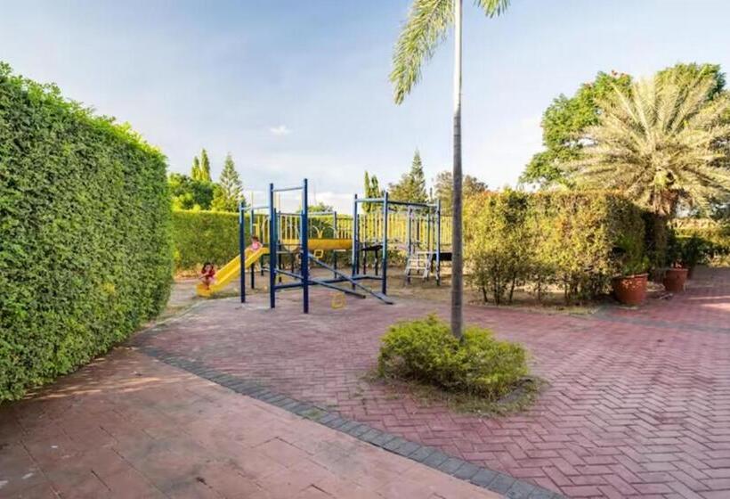 בית, חדר שינה 1, Smyleinn Camella Jade