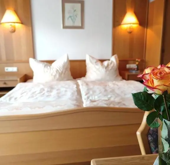 スタンダードルーム, Frühstücks Pension Lichtenauer Hof