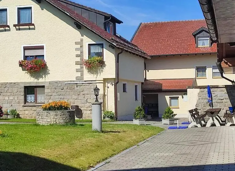 スタンダードルーム, Frühstücks Pension Lichtenauer Hof