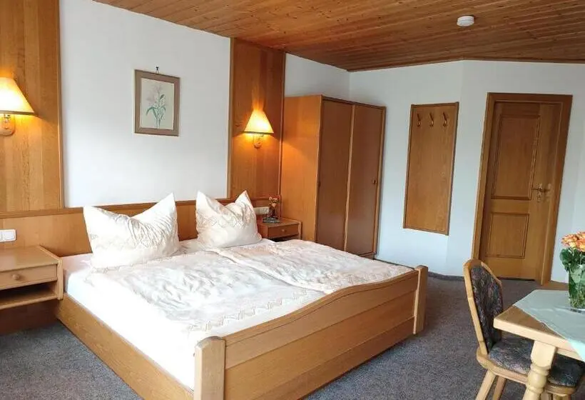 デラックスルーム, Frühstücks Pension Lichtenauer Hof