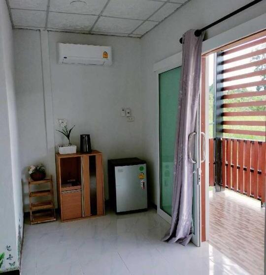 غرفة عائلية مطلّة علي الجبل, Bankhu Homestay บ้านคู่โฮมสเตย์
