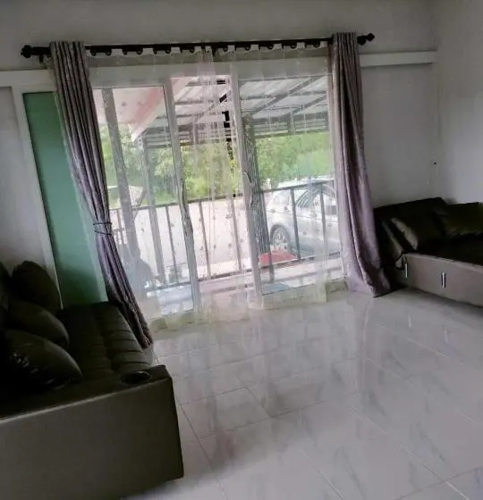 Perhehuone Vuoristonäkymä, Bankhu Homestay บ้านคู่โฮมสเตย์