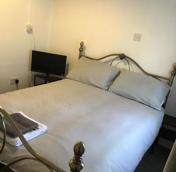 스탠다드 룸, The New Juniper Berry Pub & Guest Rooms