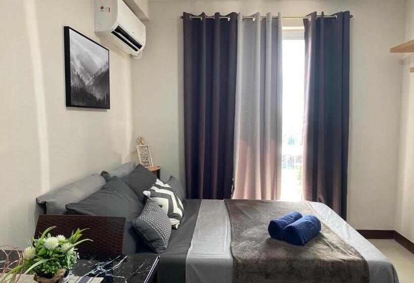 סטודיו סטנדרט עם מרפסת, Apartment In Lapu Lapu