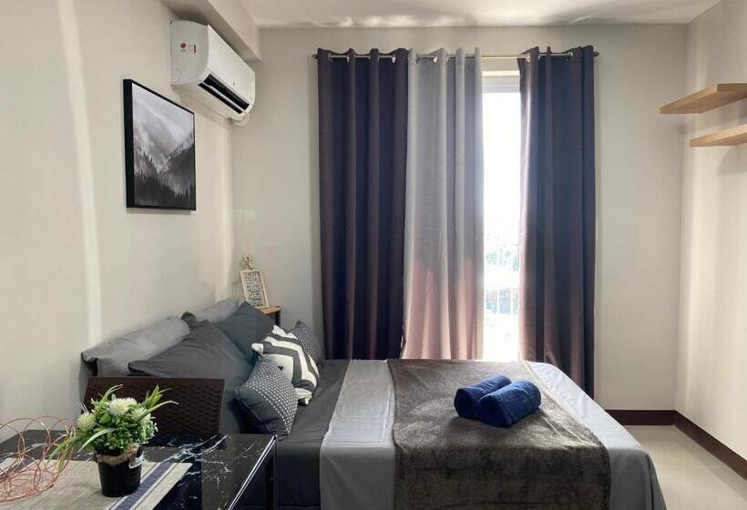 סטודיו סטנדרט עם מרפסת, Apartment In Lapu Lapu