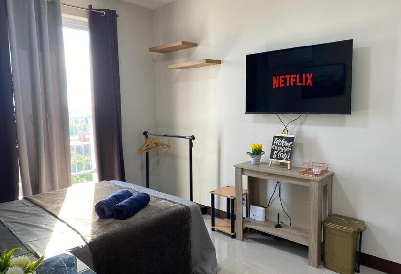 סטודיו סטנדרט עם מרפסת, Apartment In Lapu Lapu