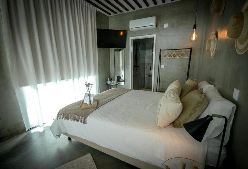 غرفة قياسية مزوَّدة بتراس, L école Ecoresort