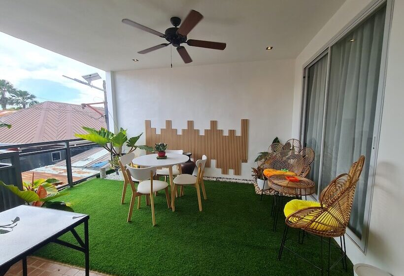 اتاق خانوادگی, Pressie By Sms Hospitality