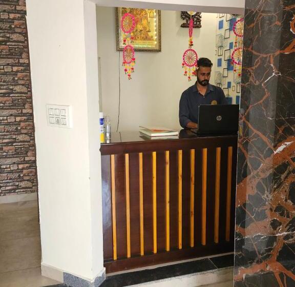 Chambre Deluxe, 8 Inn