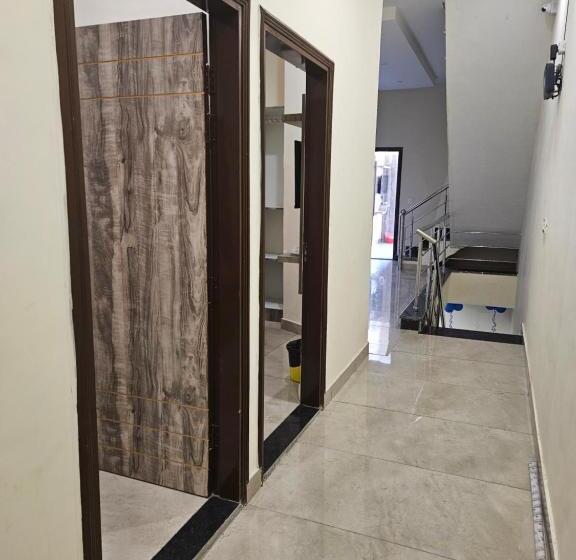 Chambre Deluxe, 8 Inn