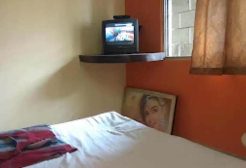 Habitació Estàndard, Basera Odisha