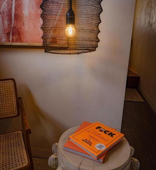 Номер Deluxe, Casa Realm