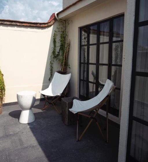 Номер Deluxe с Балконом, Casa Realm