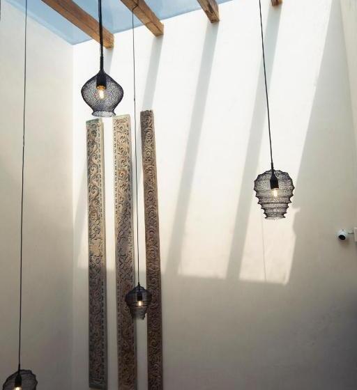 Quarto Familiar, Casa Realm