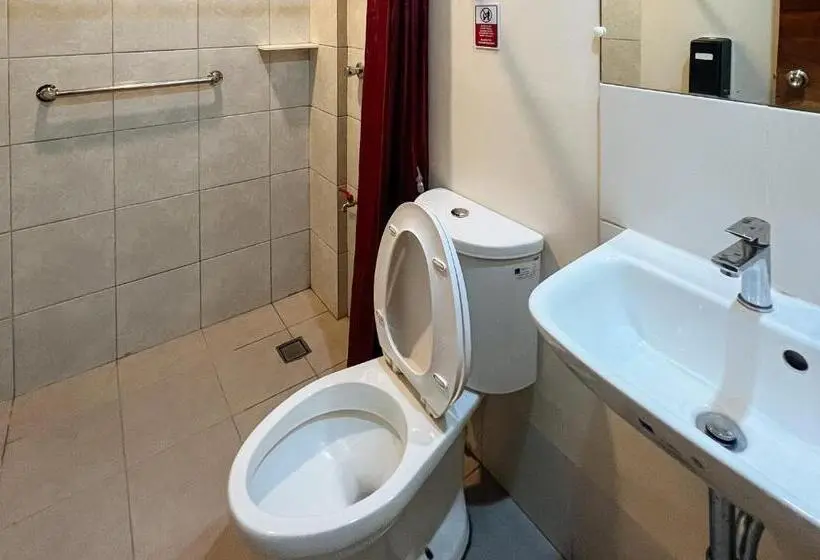 اتاق لوکس, Reddoorz @ Washington Guest House Olongapo