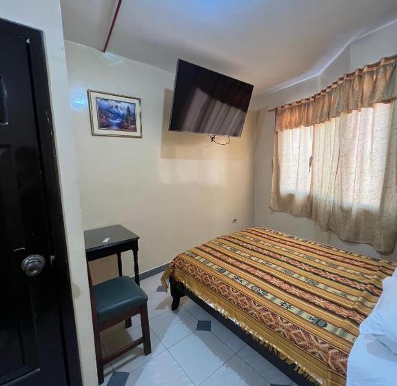 Quarto Estandar, Rodey, Huaquillas