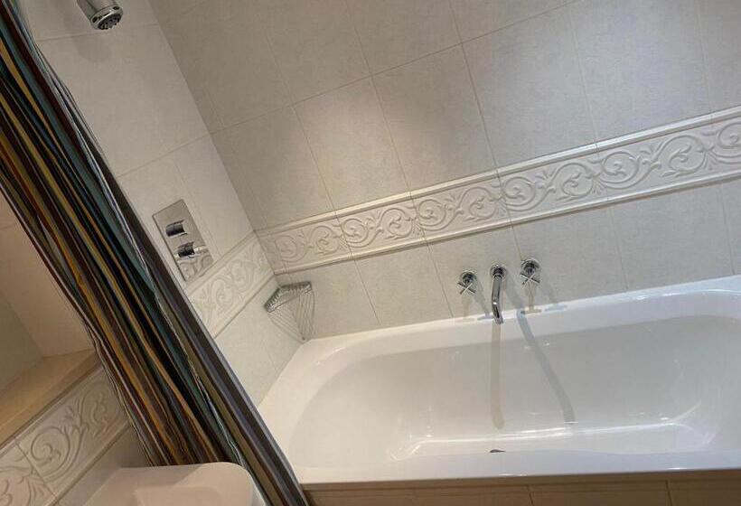 חדר משפחתי, Samuel Pepys