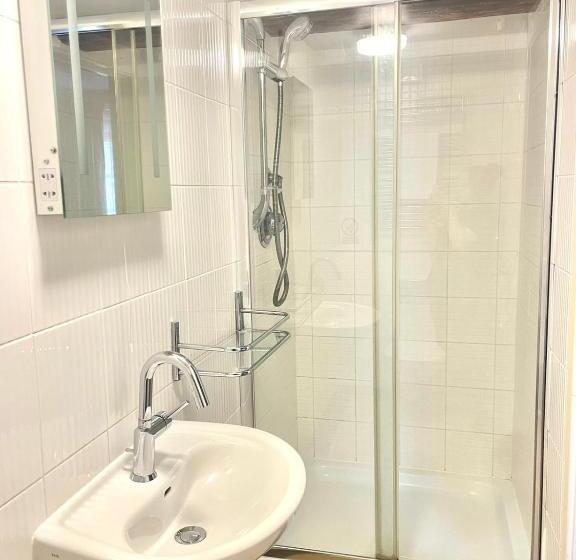 חדר סטנדרט יחיד, Samuel Pepys