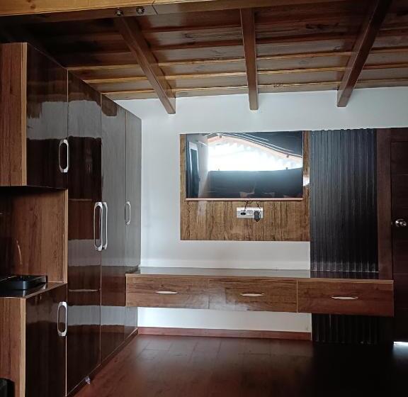 חדר סטנדרט עם מיטת קינג, Super Collection O Mall Road Nainital