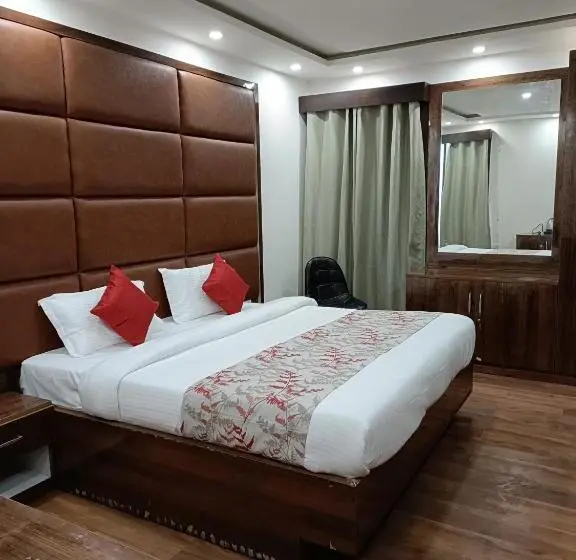 Deluxe-perhehuone, Super Collection O Mall Road Nainital
