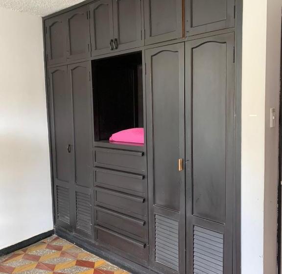 Номер Стандарт Четырехместный Совместный Санузел, Renacer Casa Studio