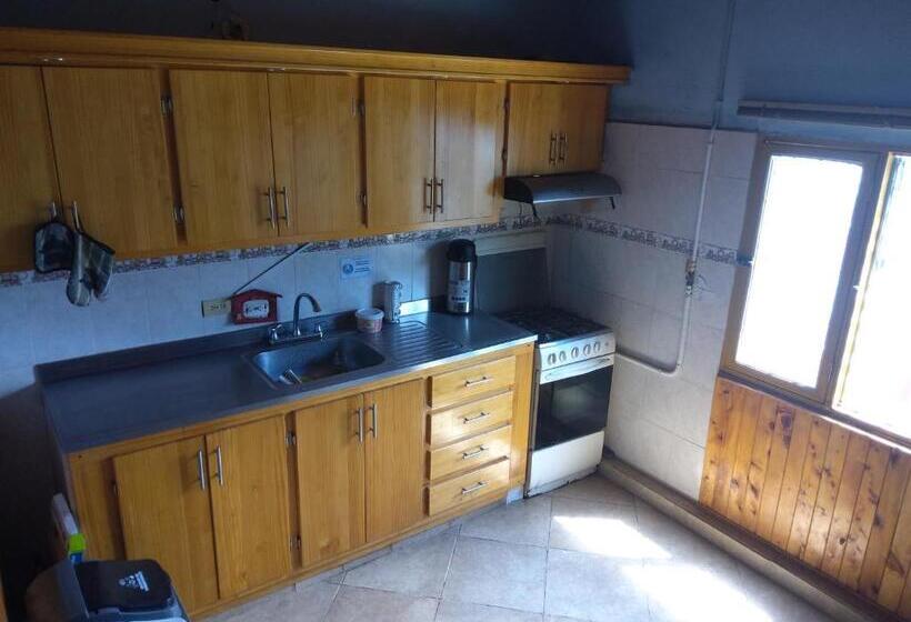 اتاق استاندارد با سرویس بهداشتی مشترک, Tahamies Hostal   Artesanos Y Turistas