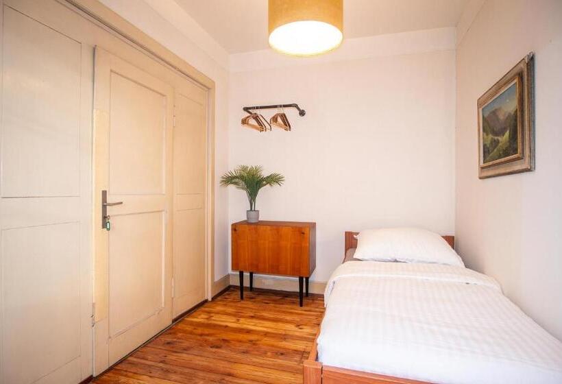 Семейный Номер Вид на Сад, Two Rooms In Beautiful Villa In The Heart Of Basel