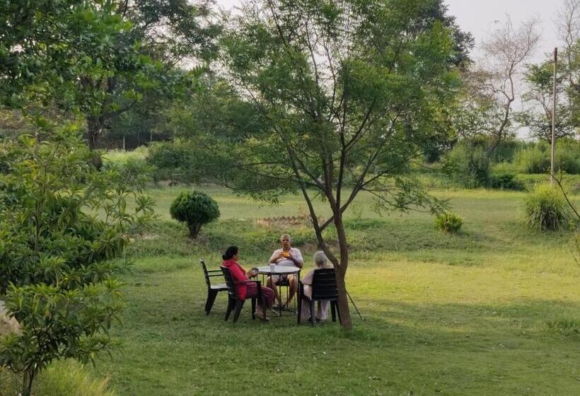 غرفة قياسية مطلّة علي البحيرة, Campong Nature Retreat