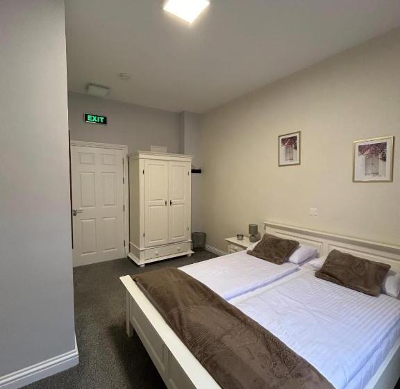 إستوديو قياسى, Sia Apartments