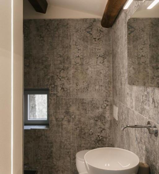 חדר משפחתי, Abbergà