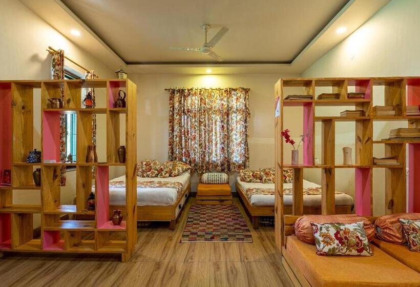 ガーデンビューファミリールーム, Girisadan Organic Farm Retreat & Botanical Forest