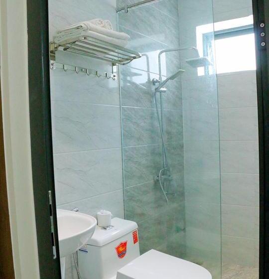 اتاق خانوادگی, Khách Sạn Phố Ngọc