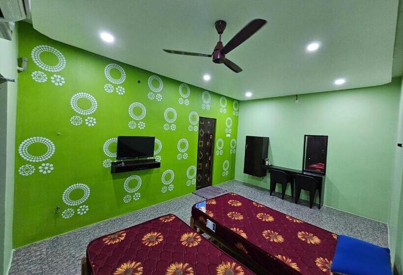 Трехместный Номер Deluxe, New Ananda Lodge