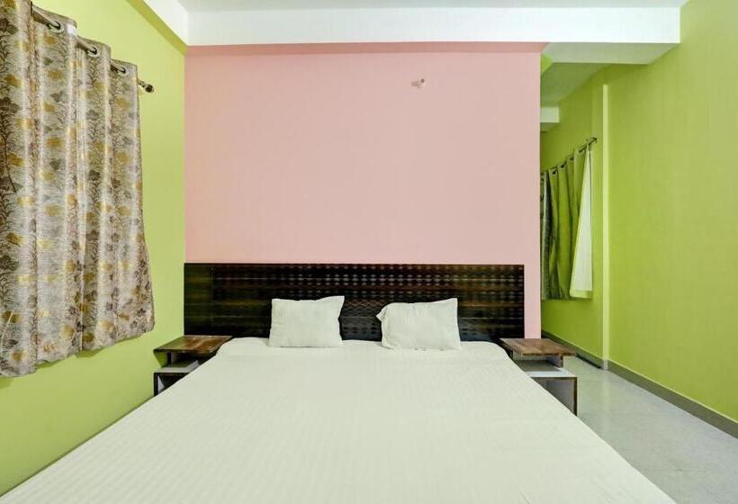 Трехместный Номер Классика, Oyo City Guest House