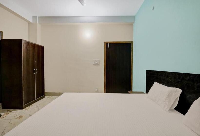 Трехместный Номер Классика, Oyo City Guest House