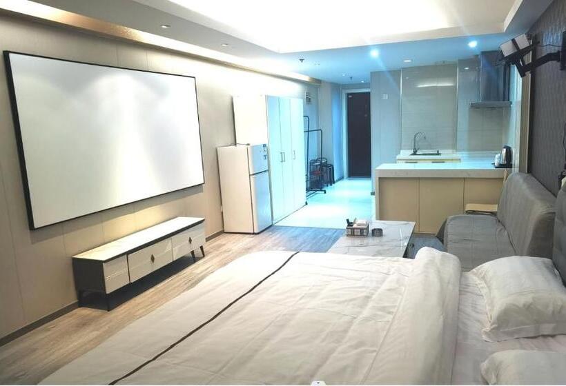 带特大床的豪华房间, Inn